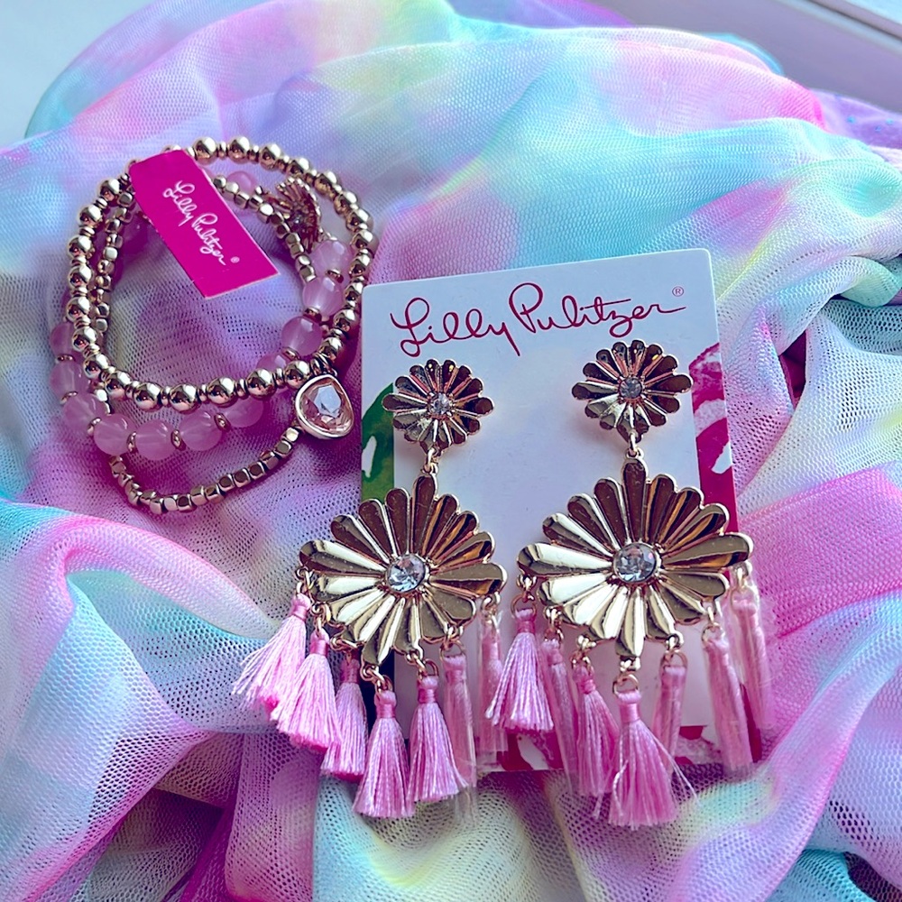 NWT Lilly Pulitzer Gold Floral Tassel Earrings with Pink Tassels AND DUST BAG